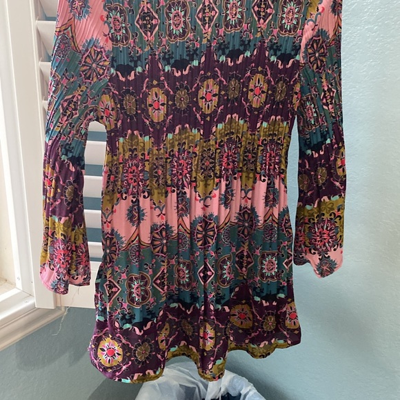 Multi colored top - Picture 6 of 7